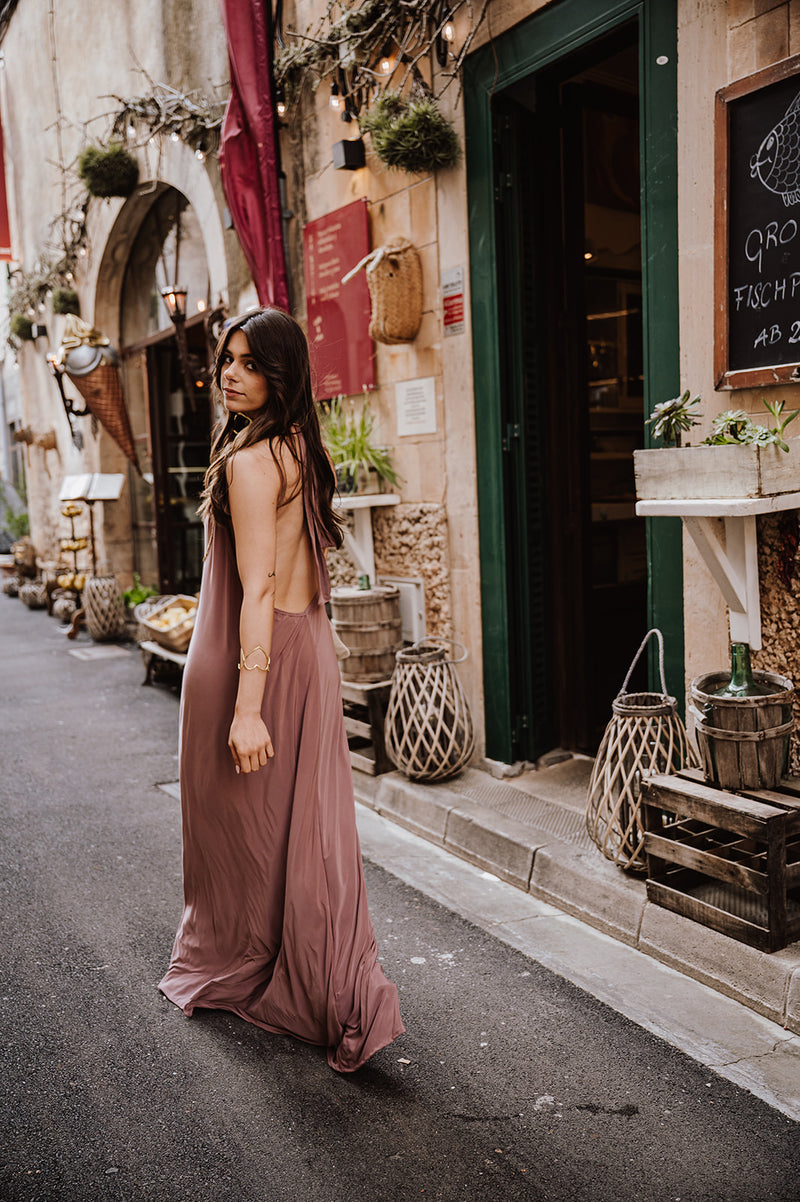 how to tie long dress at bottom Easy Ways to Tie a Maxi Dress: 10 Steps (with Pictures)